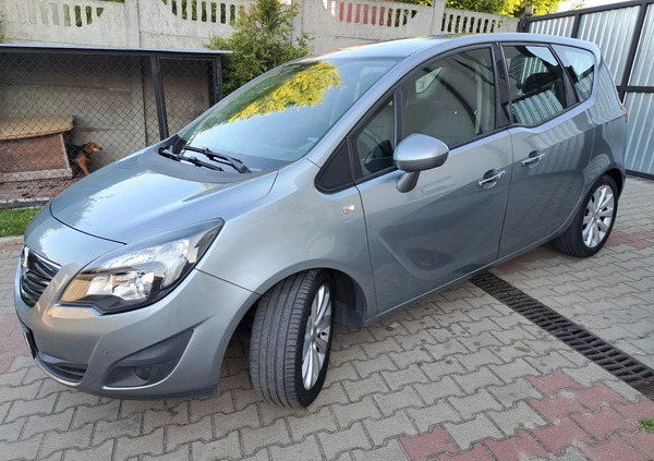 Opel Meriva cena 24800 przebieg: 173500, rok produkcji 2011 z Jarocin małe 232